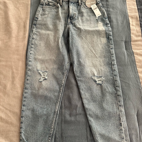 Girls Gap Jeans - Picture 2 of 2